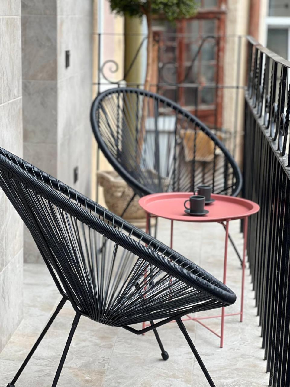 Family Residence Boutique Apartments Lviv Exterior photo
