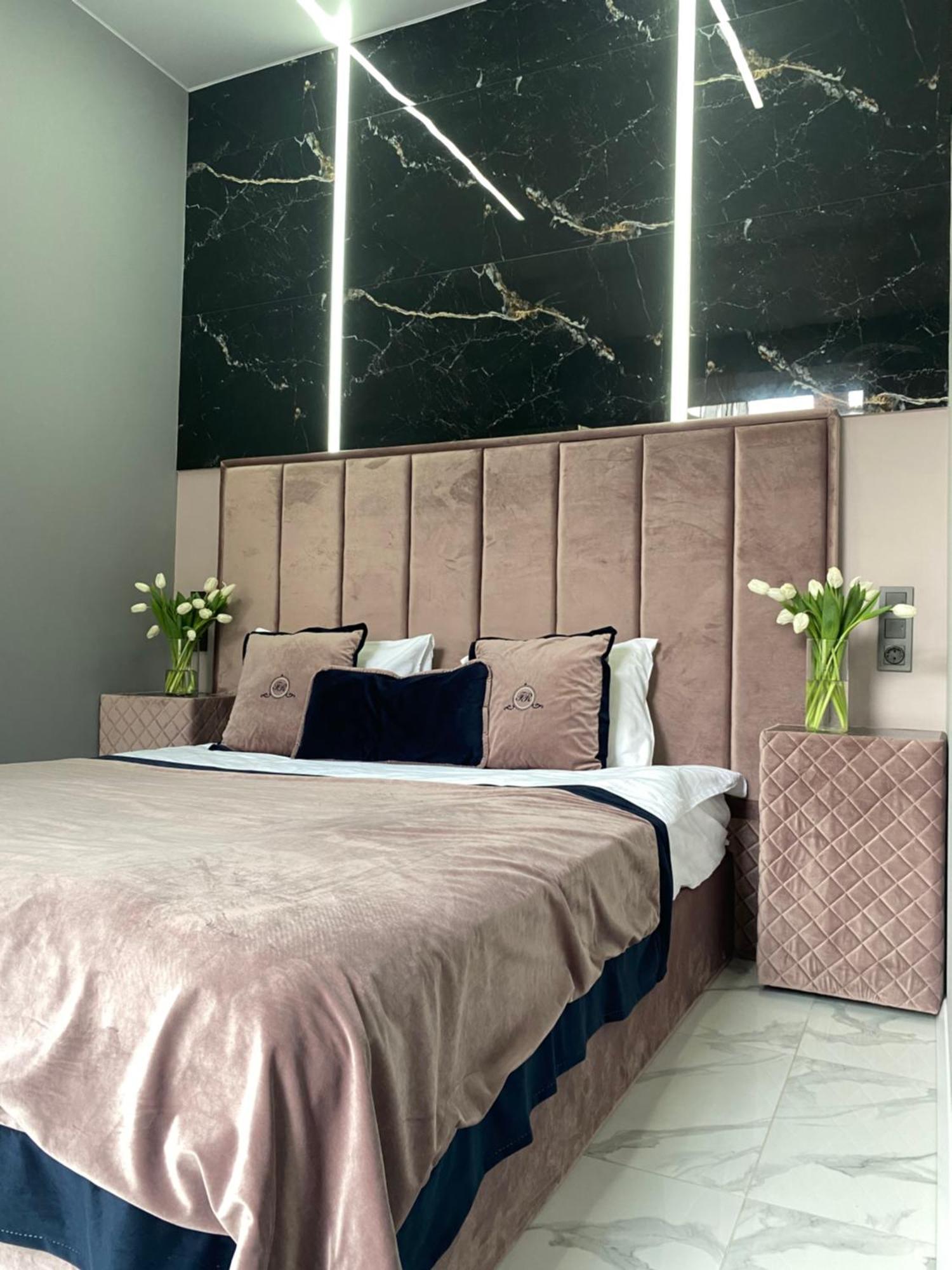 Family Residence Boutique Apartments Lviv Room photo